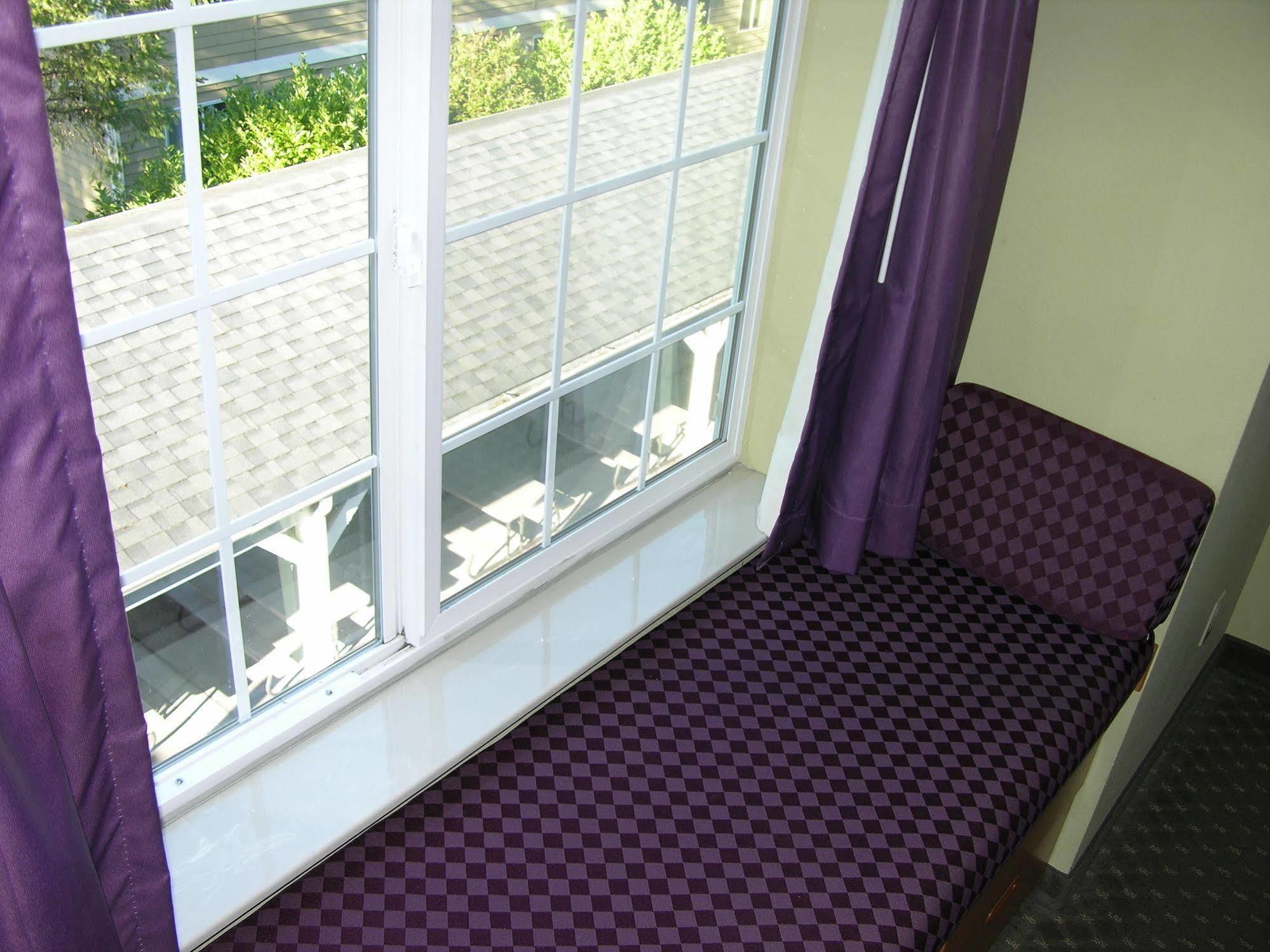 Stay Beyond Inn & Suites Elma Εξωτερικό φωτογραφία